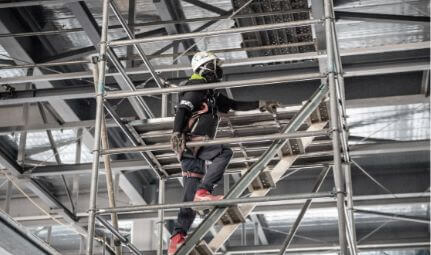 安全性を最優先にした施工